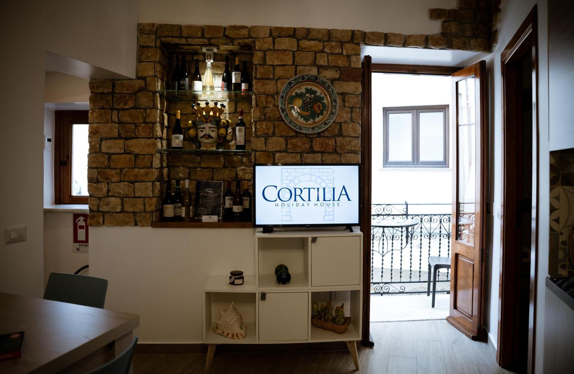 Cortilia Holiday House 切法卢 外观 照片